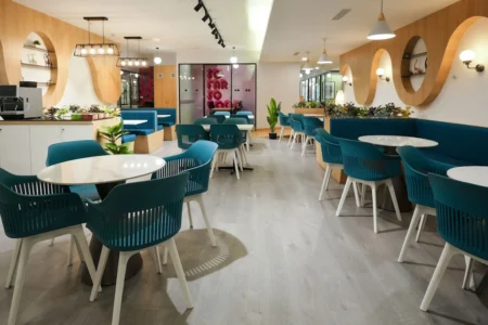 Private offices and shared desks Innov8 Okhla