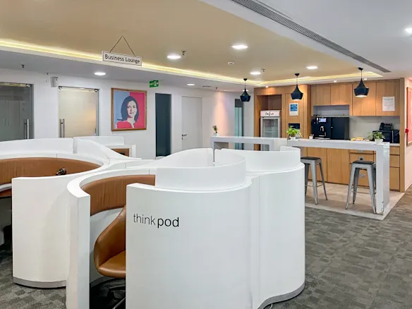 Private offices and meeting rooms at Regus Noida