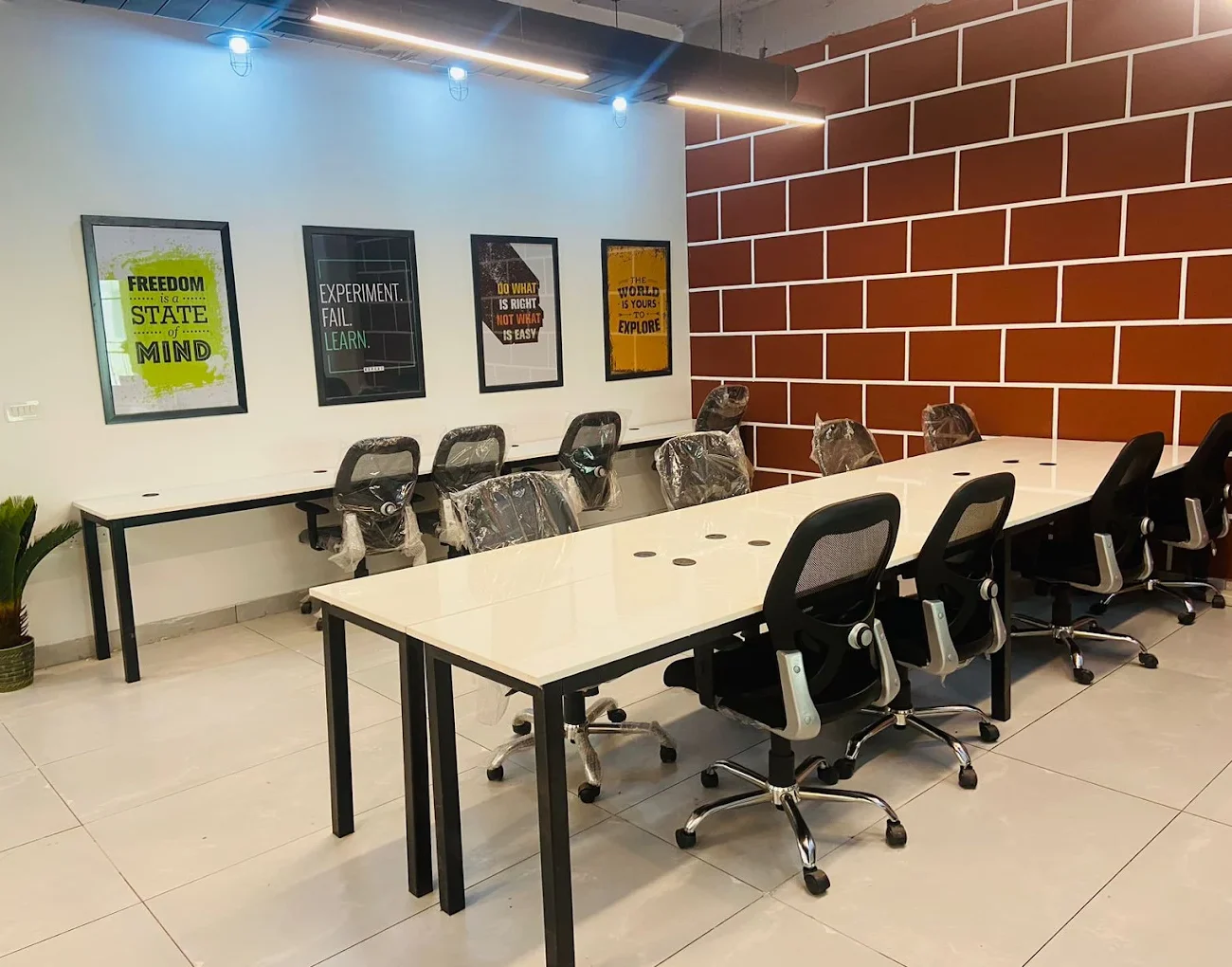 Coworking office space in Noida Sector 16 at SupremeWork