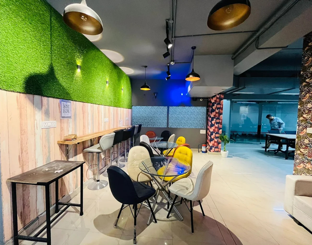 Private cabins and shared workspaces at SupremeWork Noida