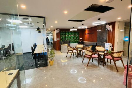 Shared office and private cabins SupremeWork Noida