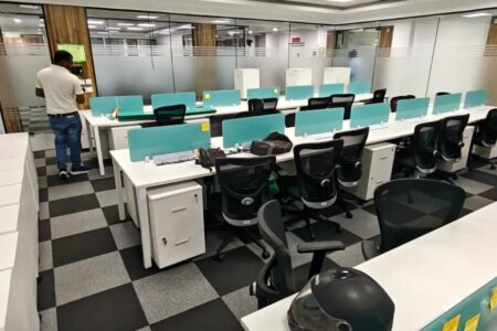 Parexl Coworking Space in Sector 15 Noida