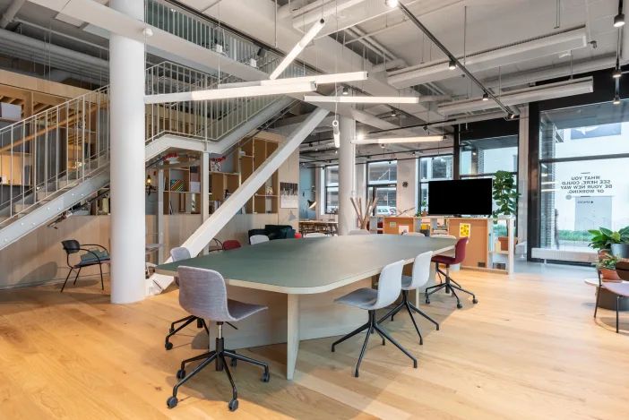 Private offices and shared desks at Regus Aerocity Delhi