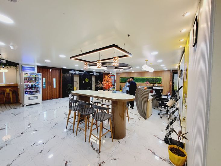 Modern coworking space at EFC Trapezoid IT Park, Sector 62 Noida with premium office cabins, meeting rooms, and collaborative work areas.