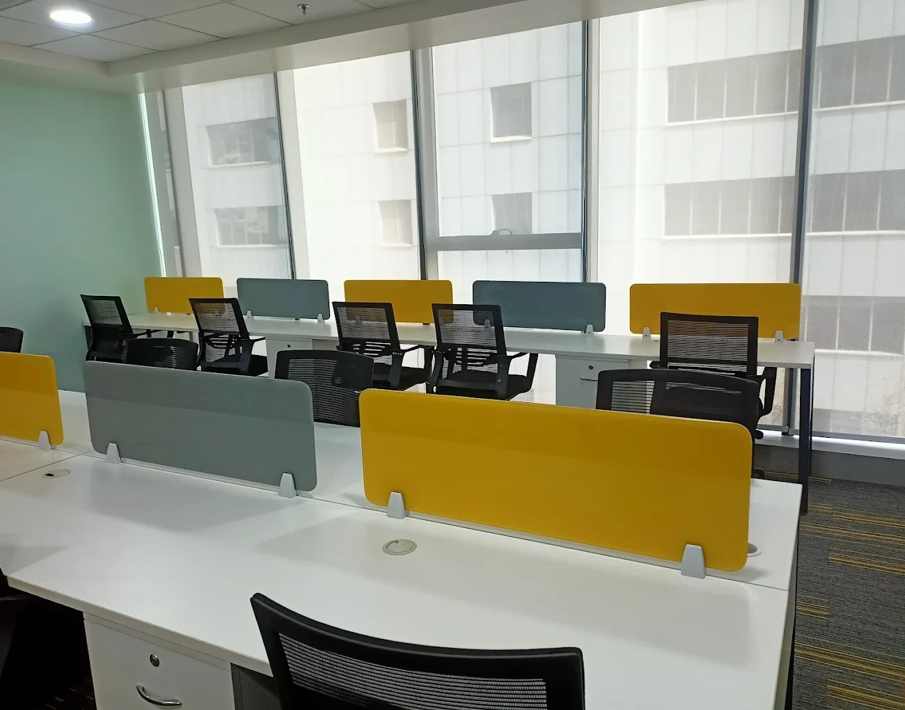Modern coworking space at EFC Trapezoid IT Park, Sector 62 Noida with premium office cabins, meeting rooms, and collaborative work areas.